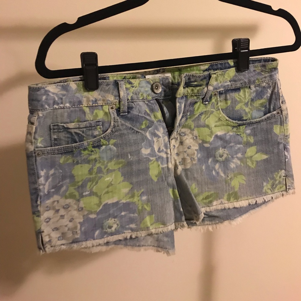 Aeropostale washed jean shorts
